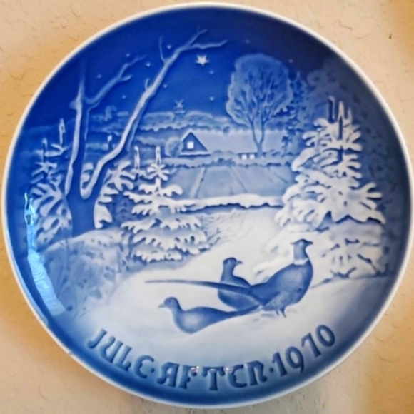 Vintage 1970 Bing & Grondahl Collectable Porcelain Plate Jul A Christmas Tale 🎄 - Picture 3 of 3